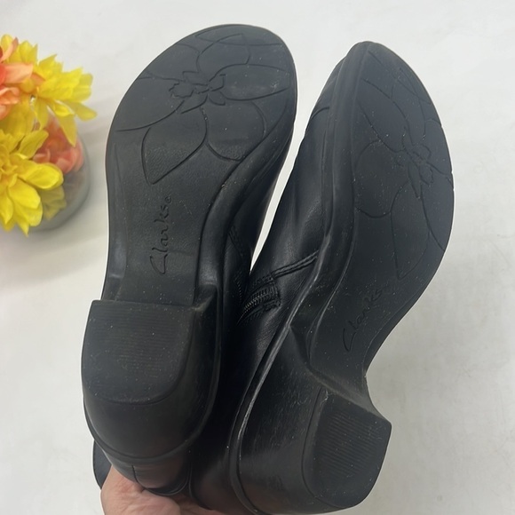 Clarks Black Leather Ankle Boots Size 8 BAB4317B - Picture 9 of 9